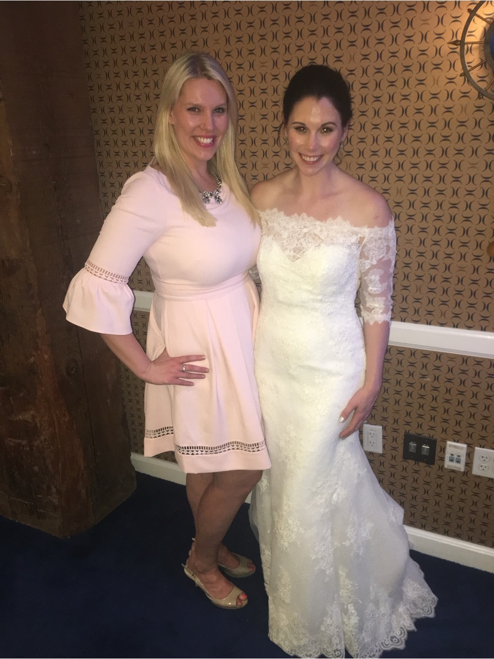 Pronovias Mandara Ivory sze 12 tailored for sze 8 - Picture 4 of 8